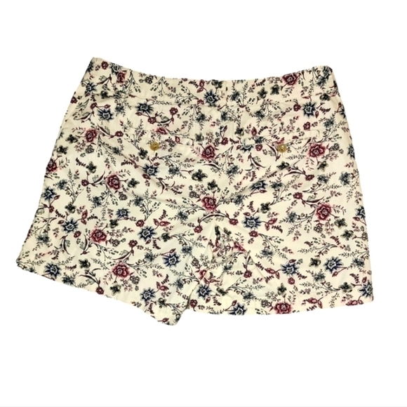 LOFT Ann Taylor size 6 cotton white floral printed shorts - Picture 3 of 8